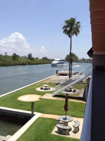 Belleview Gulf Condos Clearwater Beach Exterior photo